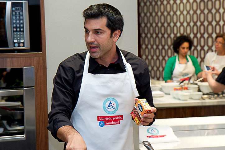 Jantar prático com o apresentador Edu Guedes